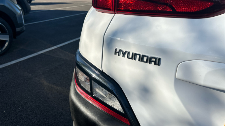Hyundai Kona 1.6 GDi Hybrid SE Connect 5dr DCT Hybrid Hatchback